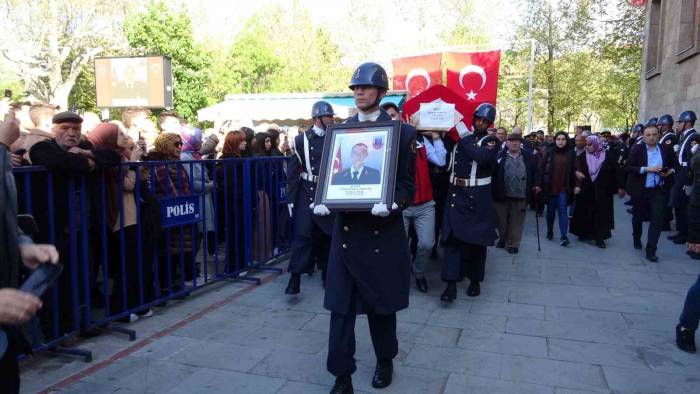 Nevşehir’deki Kazada Şehit Olan Uzman Onbaşı Memleketi Isparta’da Toprağa Verildi