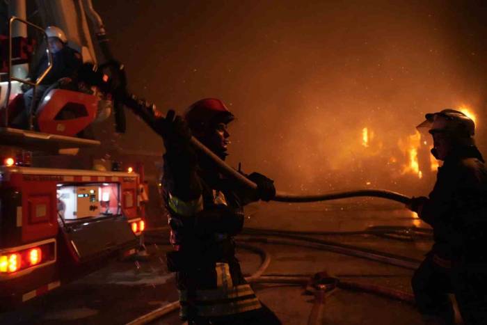 Rusya, Odessa’da Depo Ve Sosyal Tesisi Vurdu
