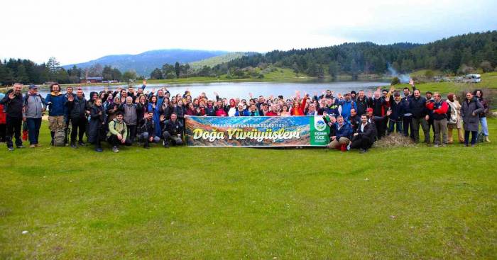 200 Doğa Tutkunu Karagöl’ü Keşfetti