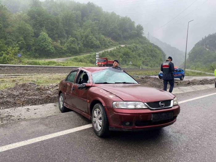 Zonguldak’ta Trafik Kazası; 2 Yaralı