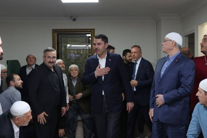 Bakan Kurum: "biz Öyle Birileri Gibi Verdiği Sözleri Tutmayanlardan Değiliz"