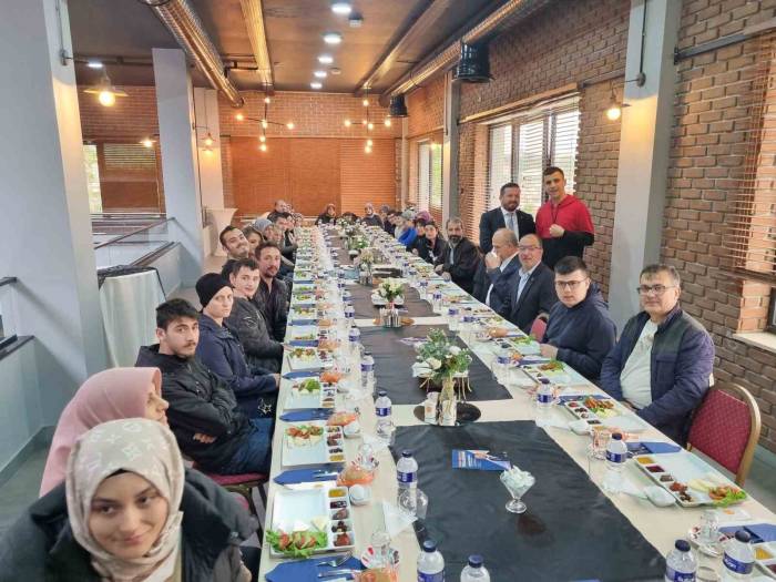 Engellilerin Yüzü Güldü