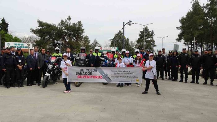 Burdur’da Trafik Haftası “bu Yolda Sana Çok Güveniyoruz” Farkındalık Kampanyası İle Kutlandı