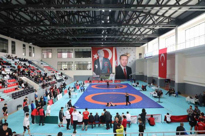 Recep Tayyip Erdoğan Spor Kompleksi Kapılarını Açtı