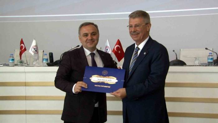 Erü’de ’tübitak 1004 Programı Deneyim Paylaşım Ve Tanıtım Töreni