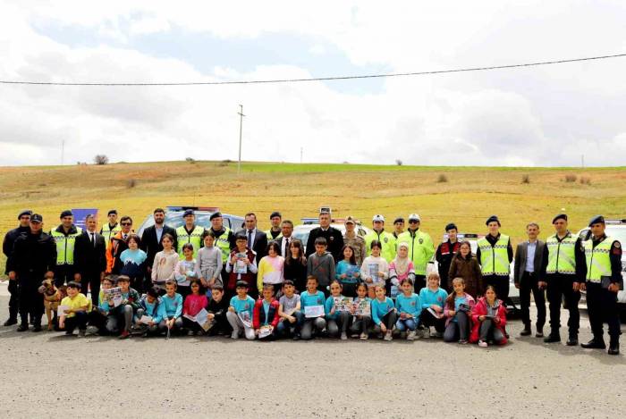 Bayburt’ta Trafik Haftası Etkinlikleri Devam Ediyor