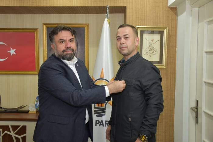 İyi Parti Karesi Kurucu İlçe Başkanı Özgür Öksüz Ak Parti’de