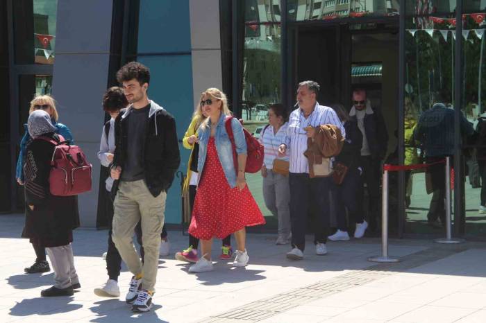 Yht Seferlere Başladığı Günden İtibaren 28 Bin 888 Yolcu Taşıdı