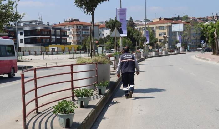 Yalova Belediyesi’nden Çiçeklendirme Çalışması