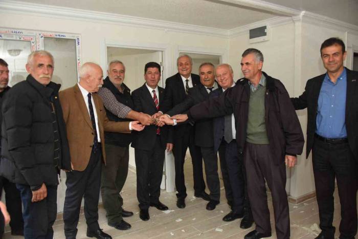 Başkan Bakkalcıoğlu Yeni Ziraat Odası’nın Anahtarlarını Teslim Etti