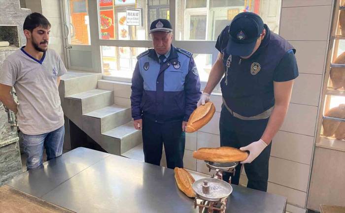 Bayburt’ta Zabıtadan Fırın Denetimi