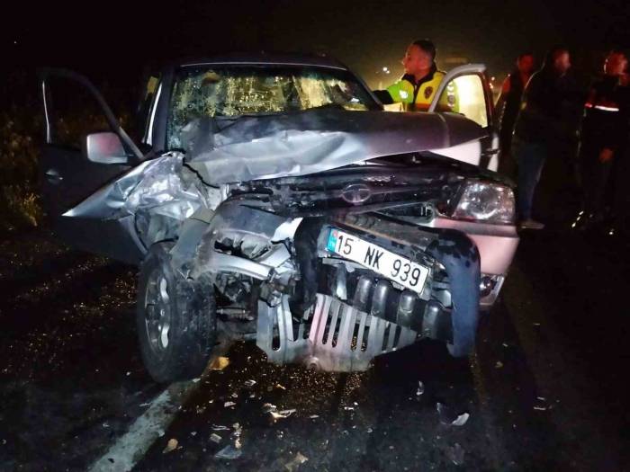 Buharkent’te 4 Aracın Karıştığı Feci Kaza: 2 Ölü, 1 Yaralı