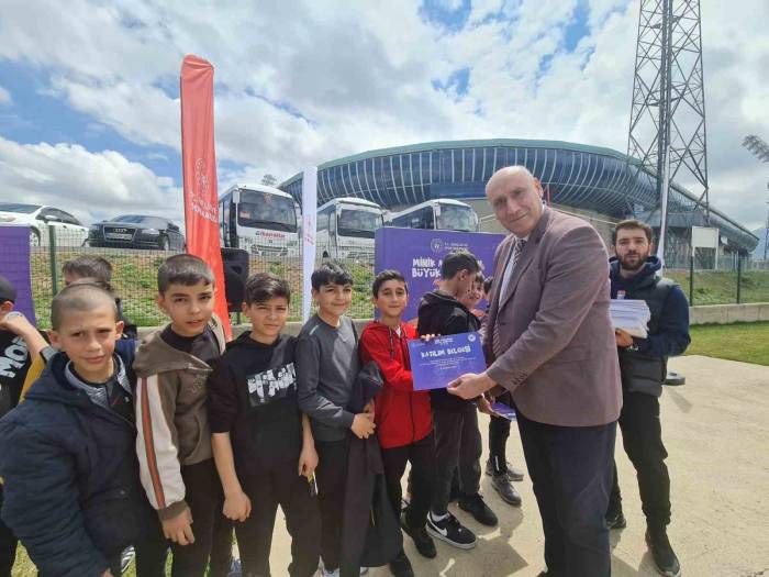 “koş-at-atla” İle Çocuklar Atletizm Seviyor