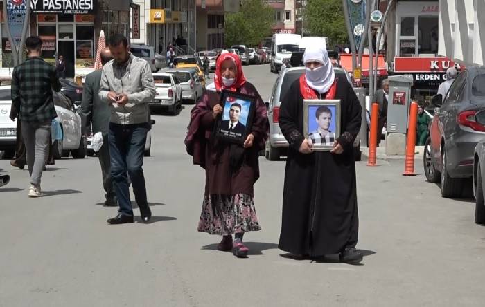 Çocukları Dağa Kaçırılan Ailelerin Eylemi Devam Ediyor