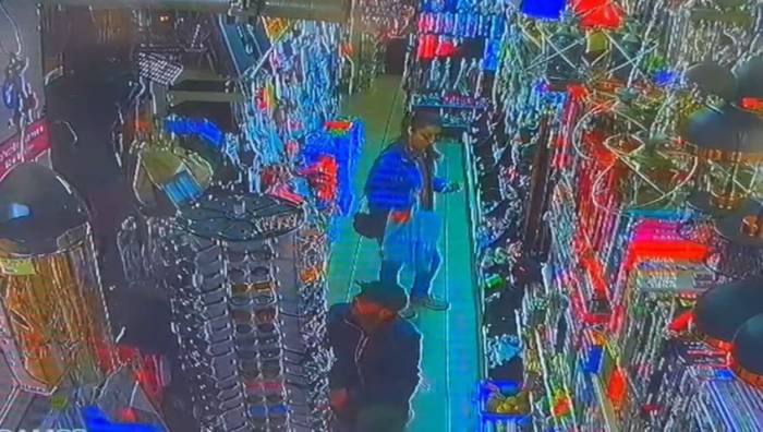 İlginç Hırsızlık: Müşteri Gibi Geldi, Şapkayı Böyle Çaldı