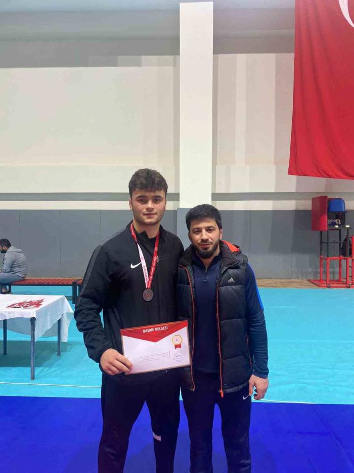 Sakarya’dan Zonguldak’a 2 Madalya Getirdiler