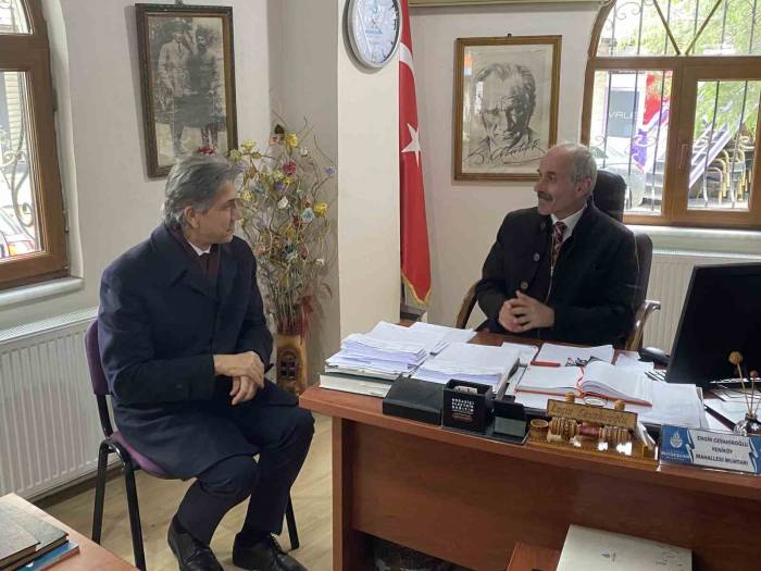 Ak Parti’li Aday Demir, Sarıyer’de Esnaf Ve Vatandaşlarla Buluştu