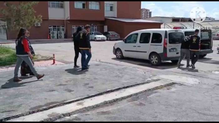 Aksaray’da Oto Hırsızlığına Karışan 2 Kişi Tutuklandı