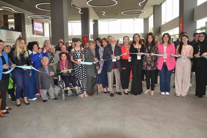 "gün Işığı" Karma Sergisi Açıldı