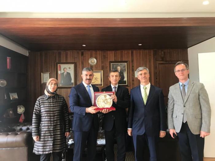 Çakü’den Fas Çıkartması