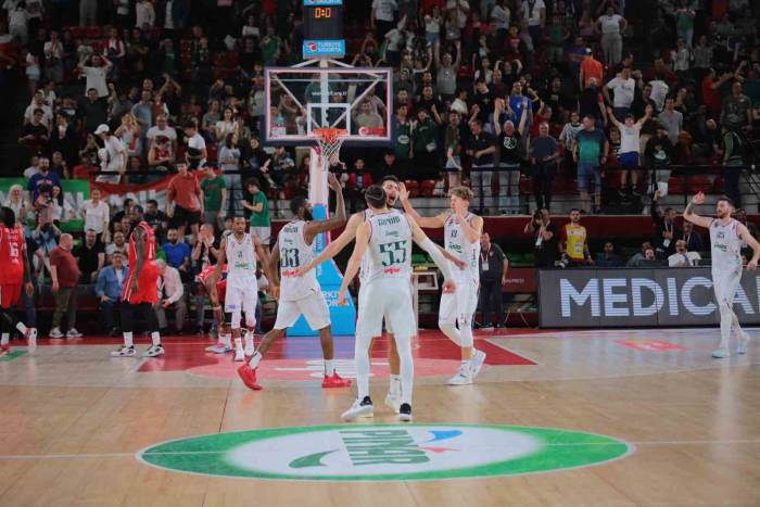 Pınar Karşıyaka, Büyükçekmece Basketbol Deplasmanında