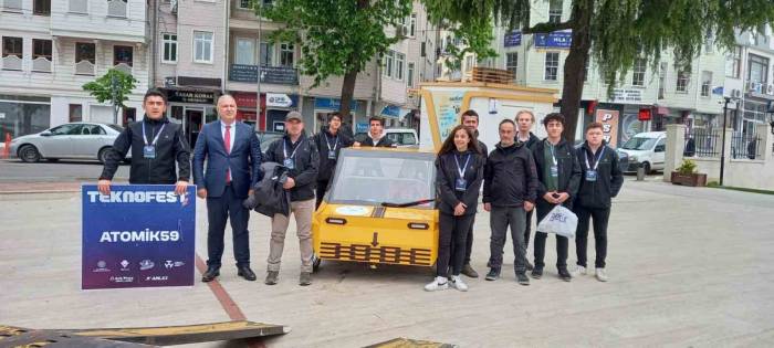 Atomik 59 Başarısını Vali Yıldırım İle Paylaştı