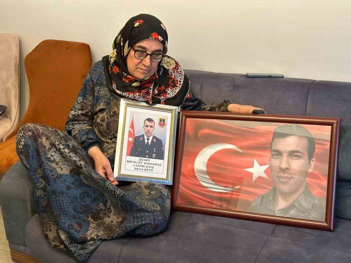 Belçika’dan Şehit Annesine Gelen ’yalan’ Telefonu