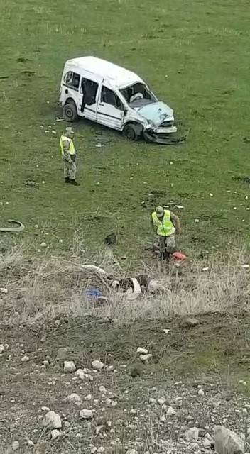 Çıldır’da Trafik Kazası: 1 Ölü, 2 Yaralı