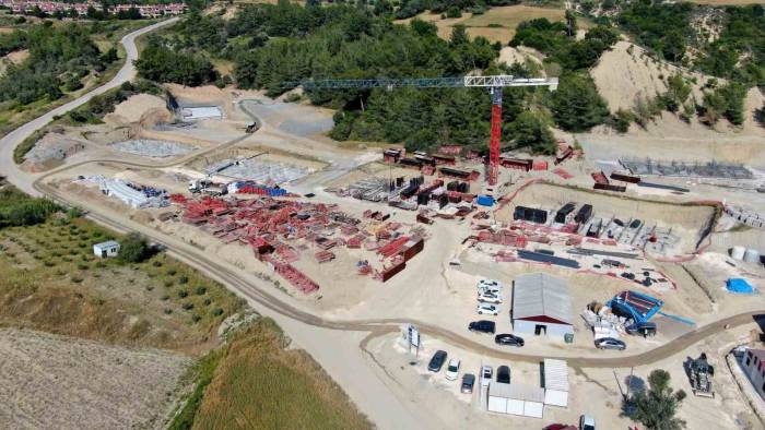 Adana’da Depremzedeler İçin Yeni Toki Konutları Yükseliyor, İlk Teslim Aralık’ta