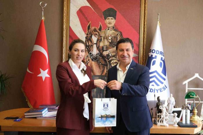 Karadağ Heyetinden Başkan Aras’a Ziyaret