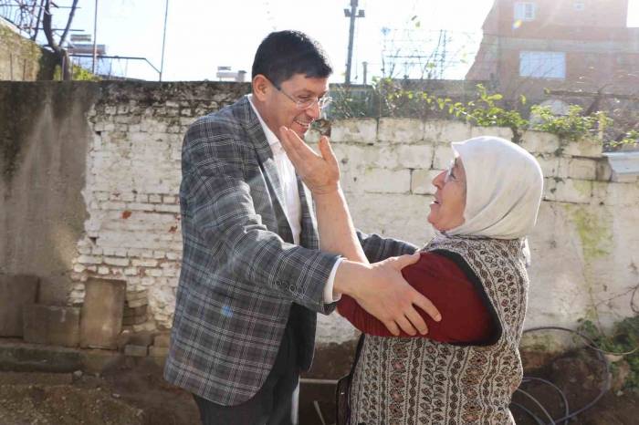Başkan Özcan, Anneler Günü’nü Kutladı