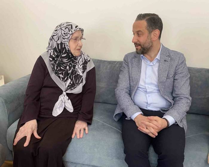 Ak Parti İstanbul’da Da Şehit Annelerini Unutmadı