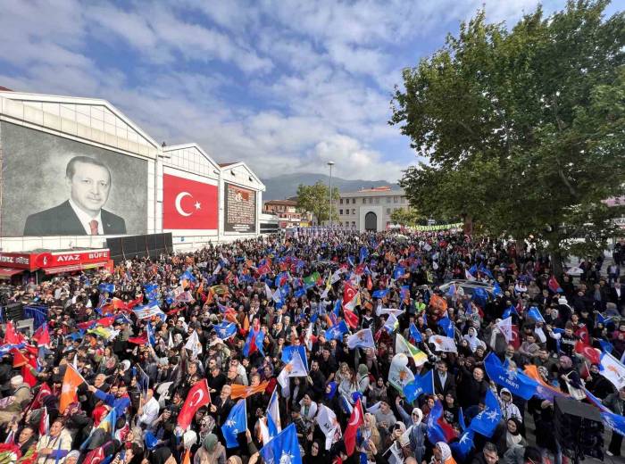 Bursa’da ’sevgi Yürüyüşü’ne Büyük İlgi