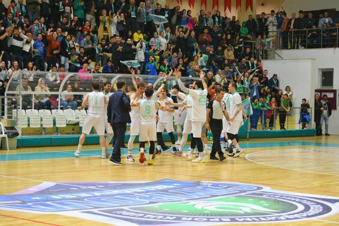 Nefes Kesen Karşılaşmada Çayırova Belediyesi Basketbol Takımı Yarı Finale Yükseldi
