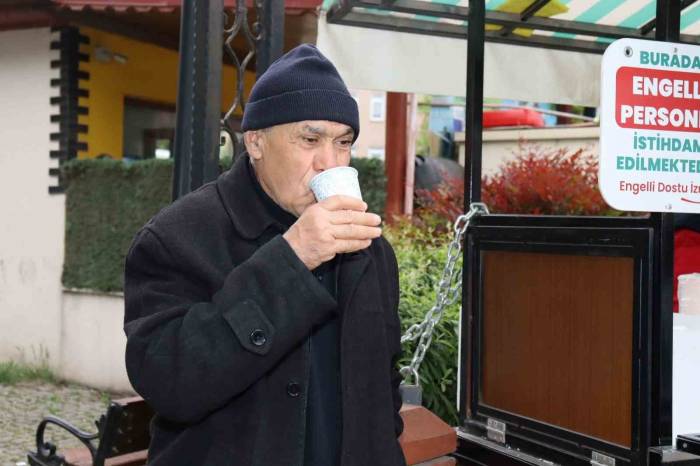 İzmitliler Güne Sıcak Çorbayla Başlıyor