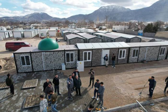 Düzce’de Üretilip Gönderilen Konteynerler Mahalle Oldu