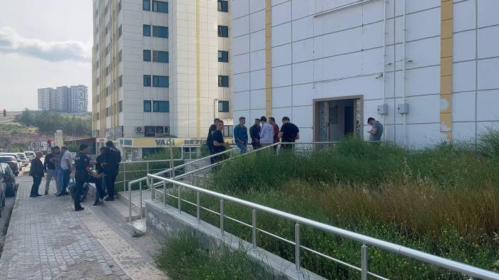 Kilis’te Müteahhit 6 Yerinden Bıçaklanarak Öldürüldü