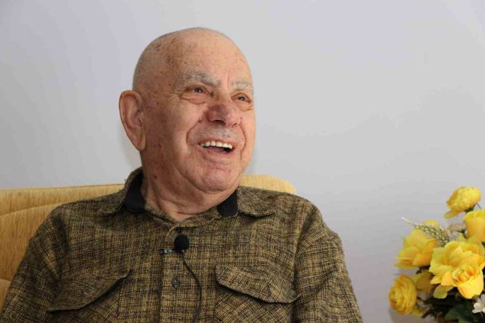 86 Yaşındaki Ali Amcanın Tüm İhtiyacını Büyükşehir Karşılıyor