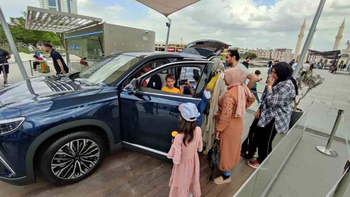 Togg Şanlıurfa’da İlgi Odağı Oldu