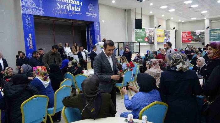 Tatvan’da Anneler Günü Etkinliği Düzenlendi