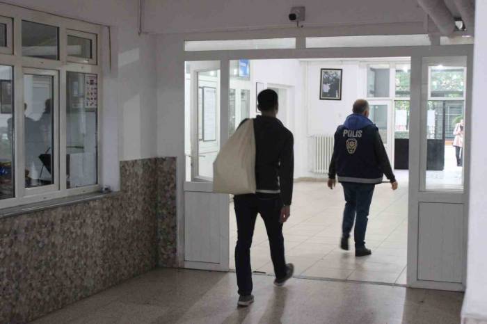 Kırklareli’nde Cumhurbaşkanı Ve 28. Dönem Milletvekili Seçimi İçin Oy Kullanma İşlemi Başladı