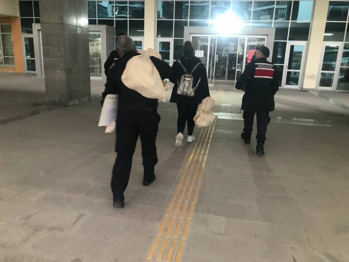 Edirne’de Sayılan Oylar Çuvallar İle Adliyeye Getiriliyor