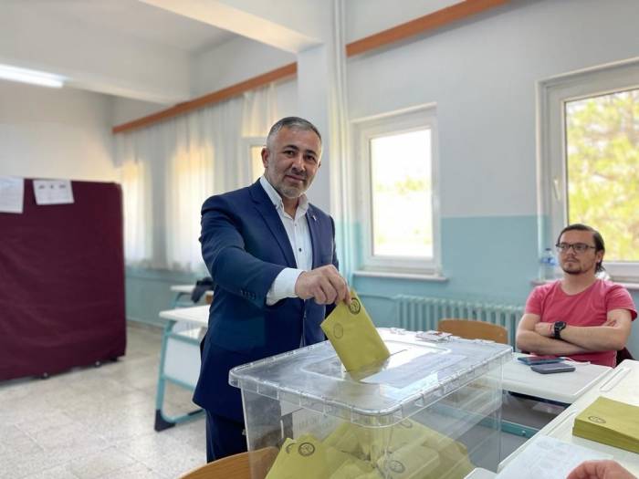 İl Başkanı Yıldırım Oyunu Kullandı