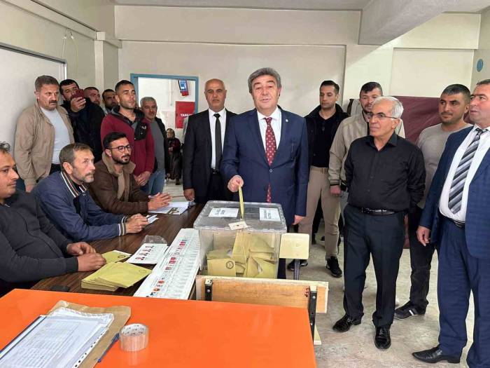 Ataş: "sandıktan Ne Çıkarsa Çıksın Milli İradeye Herkesin Sonuna Kadar Saygı Duyacağına İnanıyorum"