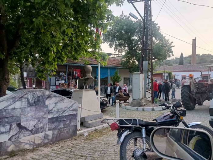 İzmir’de Kahvehanede Silahlı Saldırı: 1 Ölü, 1 Yaralı