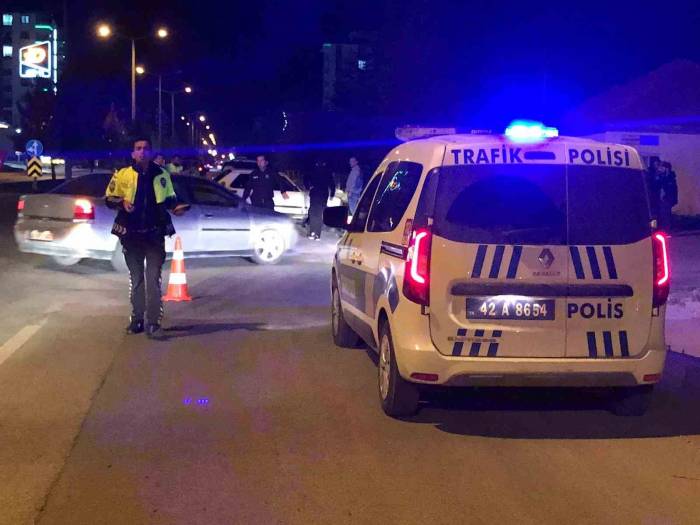 Konya’da Otomobil İle Motosiklet Çarpıştı: 1 Ölü, 3 Yaralı