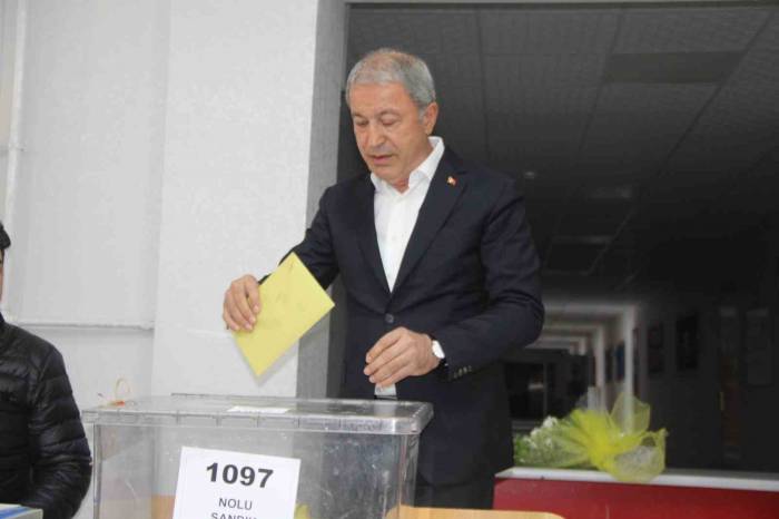 Bakan Akar Oyunu Kayseri’de Kullandı