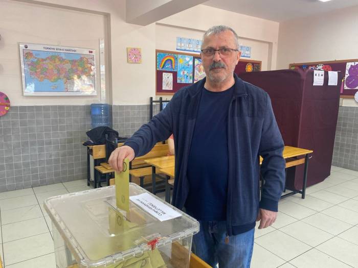 Uşak’ta Oy Kullanma İşlemleri Başladı