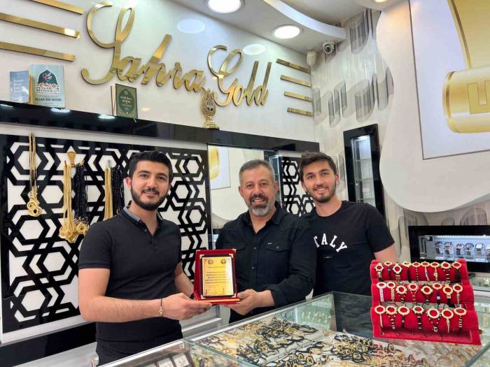 Diko’dan Kuyumculara Teşekkür Plaketi