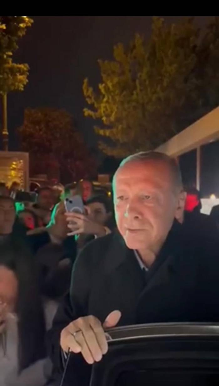 Cumhurbaşkanı Erdoğan Vatandaşlarla Sohbet Etti